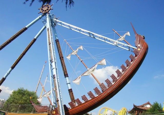 三更罗镇大型海盗船